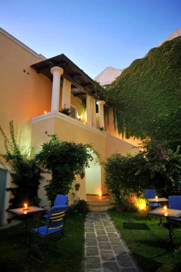 Hotel La Casa Sul Mare Procida Exterior foto