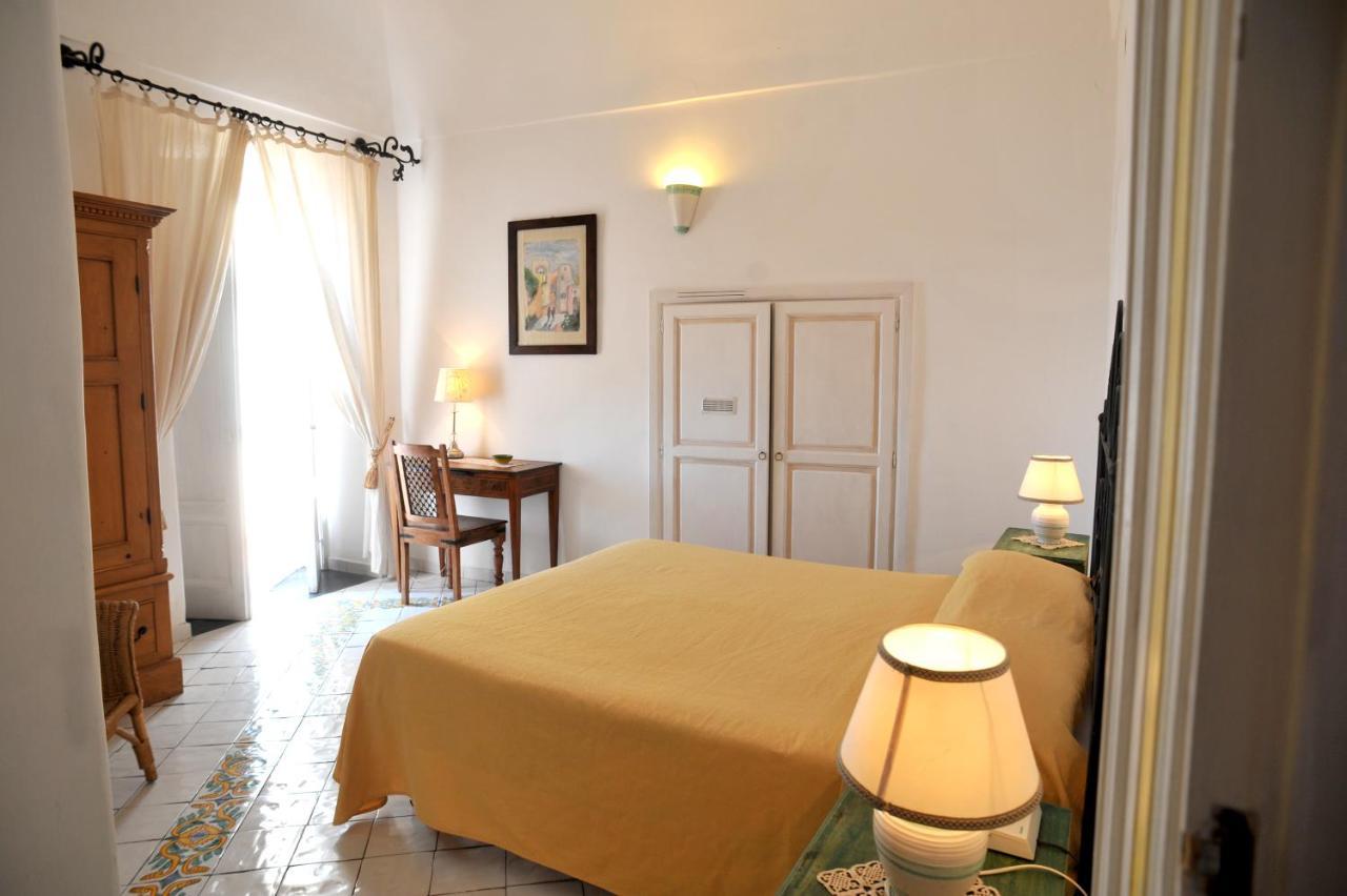 Hotel La Casa Sul Mare Procida Exterior foto