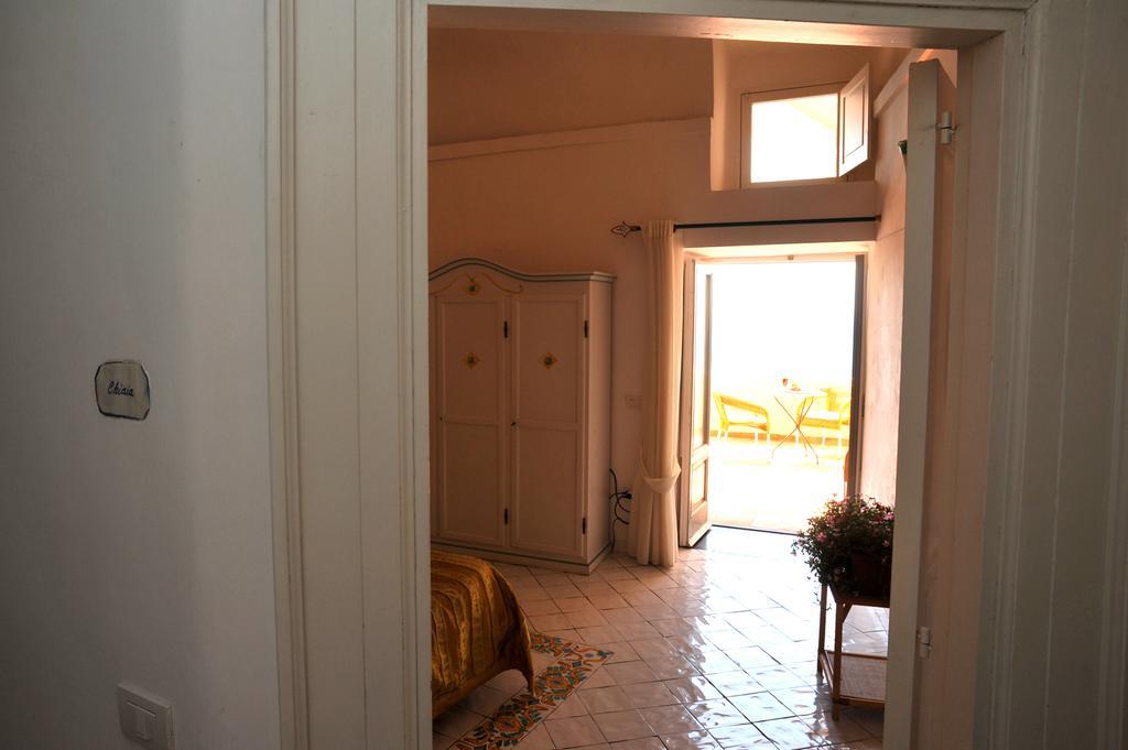 Hotel La Casa Sul Mare Procida Exterior foto
