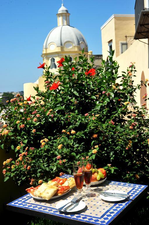 Hotel La Casa Sul Mare Procida Exterior foto