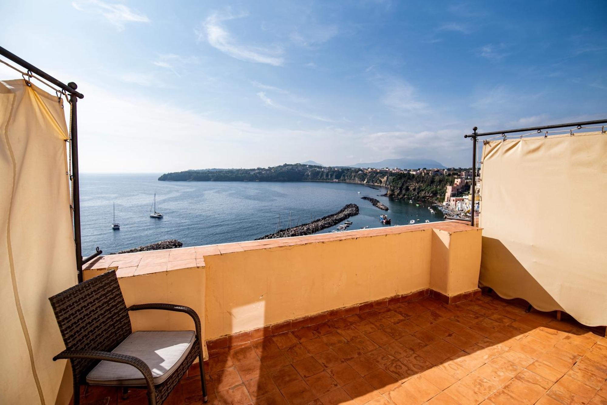 Hotel La Casa Sul Mare Procida Exterior foto