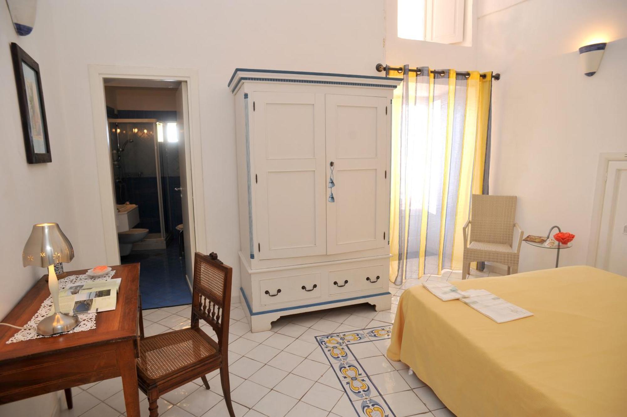 Hotel La Casa Sul Mare Procida Exterior foto