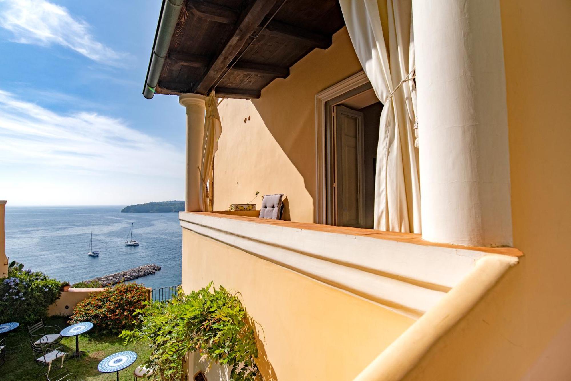 Hotel La Casa Sul Mare Procida Exterior foto