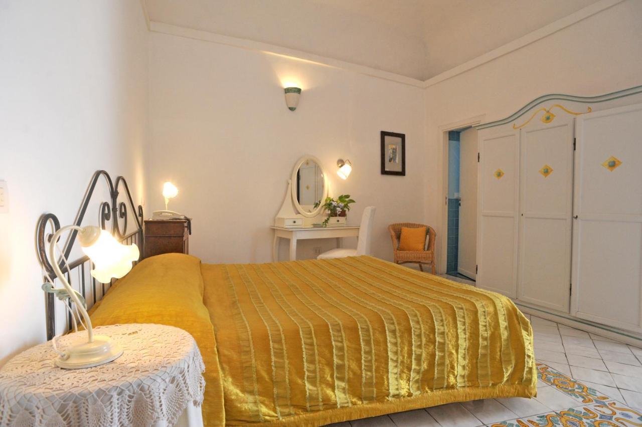 Hotel La Casa Sul Mare Procida Exterior foto